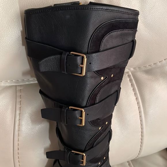 Ted Baker leather scallop boots size 6.5 US (4UK) worn once - Picture 3 of 3